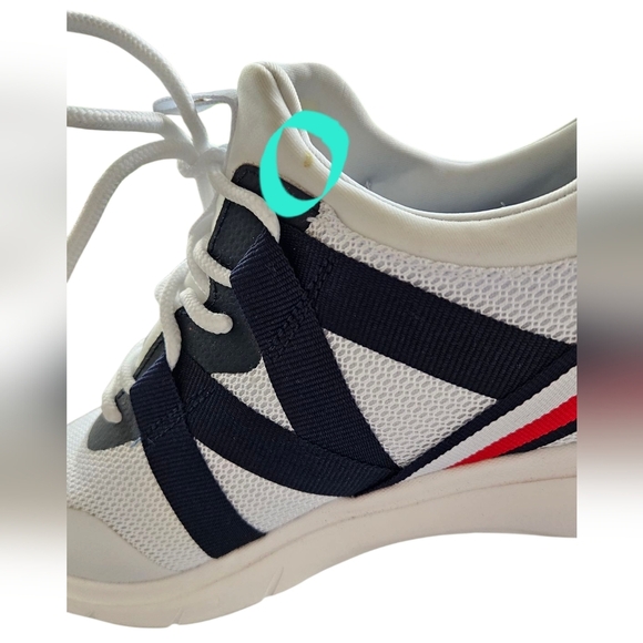 Tommy Hilfiger Women's Camp Zig Zag White Sneakers - Sz 10 - Picture 6 of 8